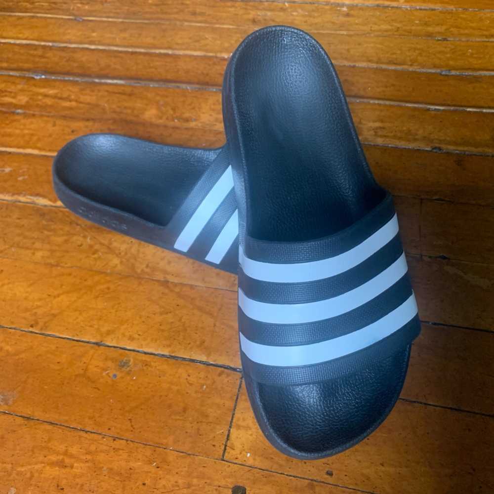 Men’s Adidas slides size 8 Black